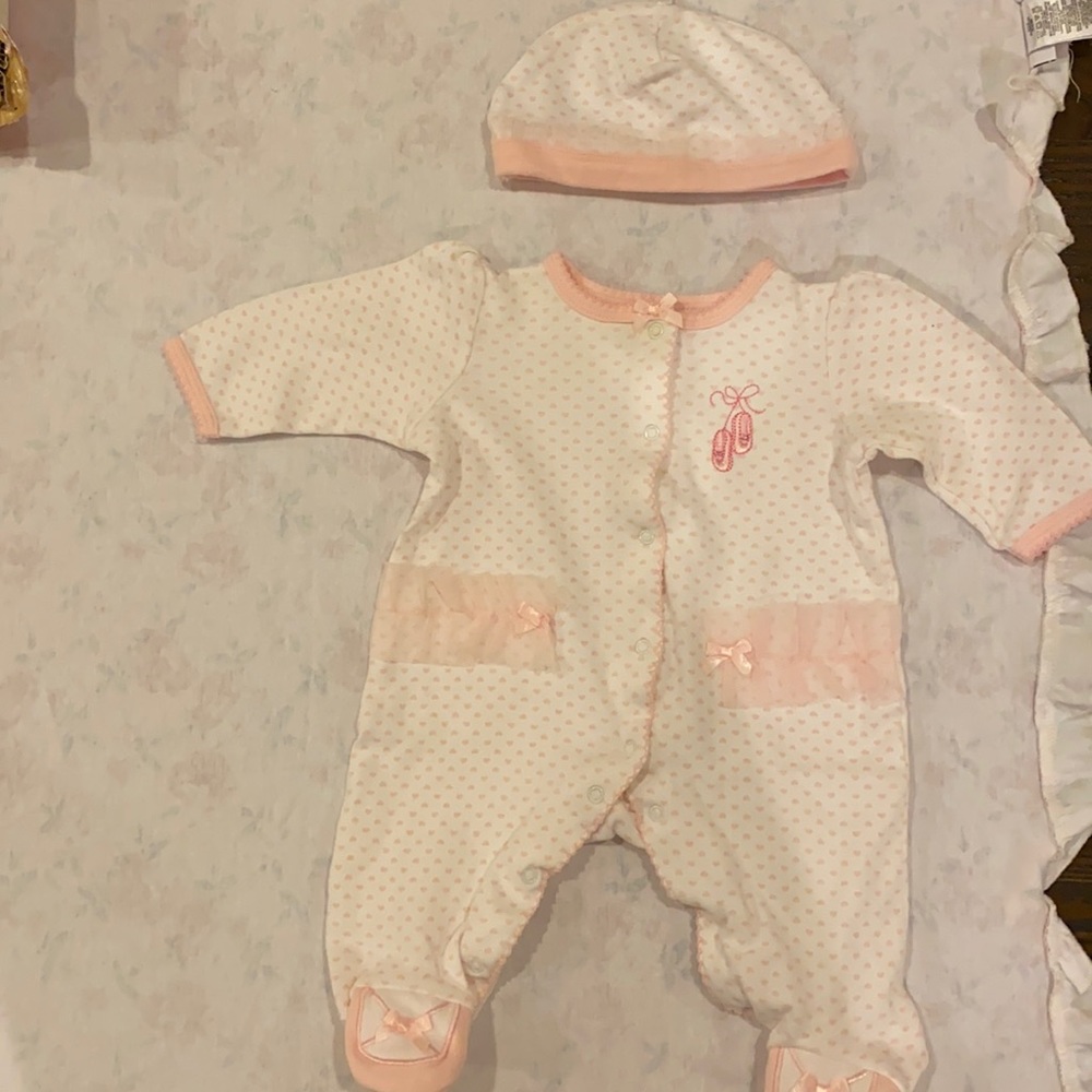 little me 3 MONTH matching hat and body suit.